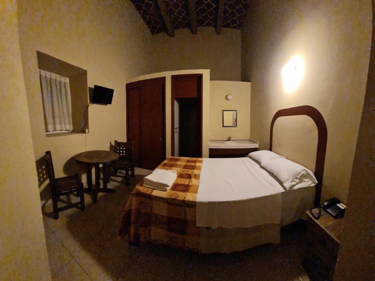 Hotel Centro Historico ปวยบลา ภายนอก รูปภาพ